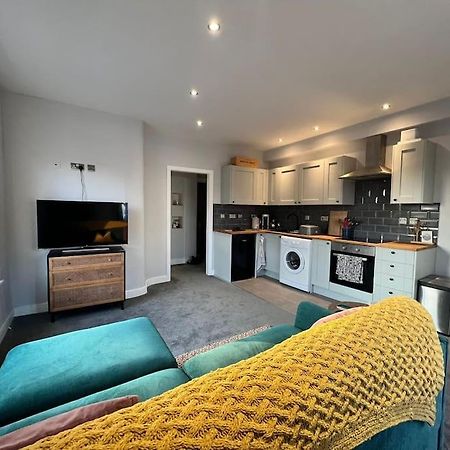 Bright, First Floor, One Bedroom Flat In Wimborne Wimborne Minster Exterior foto